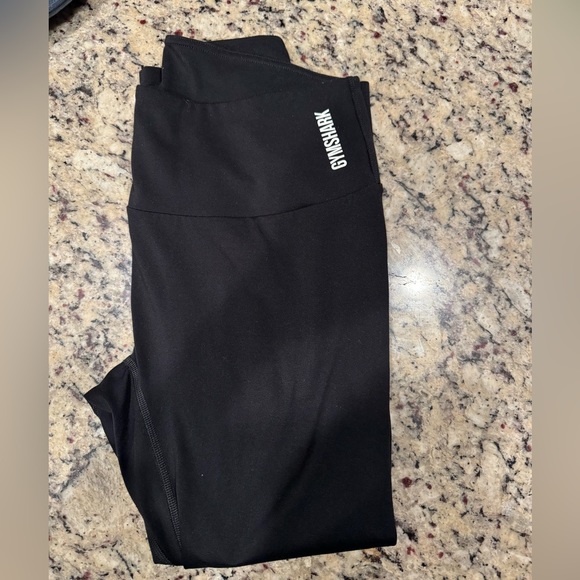 Gymshark Black Crop Leggings - Picture 1 of 2
